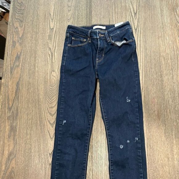 Levi's Mid-Rise Skinny Jeans Dark Wash Size 4 - Picture 3 of 11